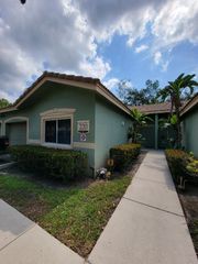 220 Crestwood Circle 102, Royal Palm Beach, FL 33411