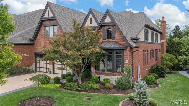 6 Upper Conway Lane, Chesterfield, MO 63017