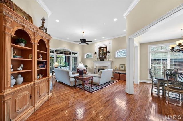 6 Upper Conway Lane, Chesterfield, MO 63017