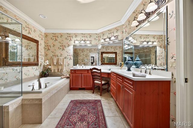 6 Upper Conway Lane, Chesterfield, MO 63017