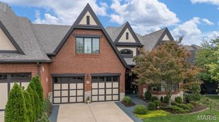 6 Upper Conway Lane, Chesterfield, MO 63017