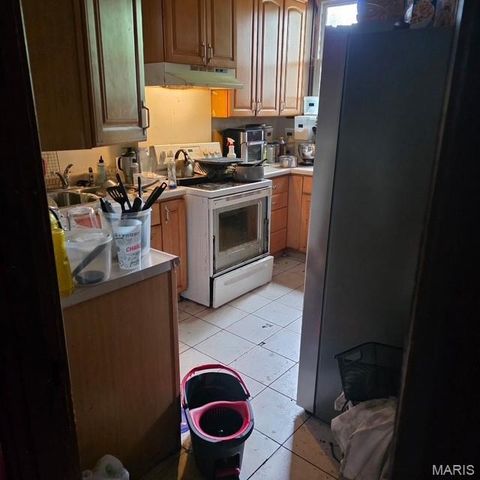 3311 Potomac Street, St Louis, MO 63118