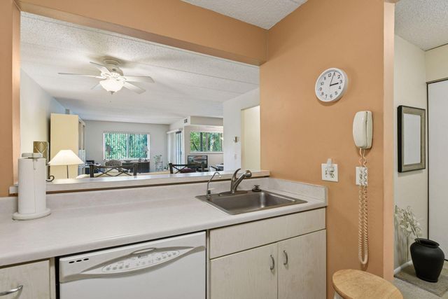 3320 Louisiana Avenue S 311, Saint Louis Park, MN 55426