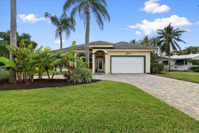 72 Waterway Road, Jupiter, FL 33469