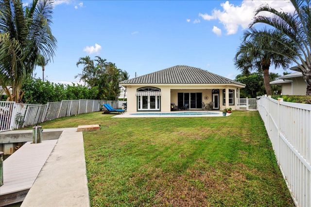 72 Waterway Road, Jupiter, FL 33469