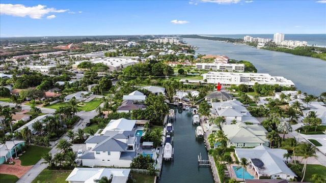 72 Waterway Road, Jupiter, FL 33469