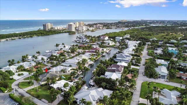 72 Waterway Road, Jupiter, FL 33469