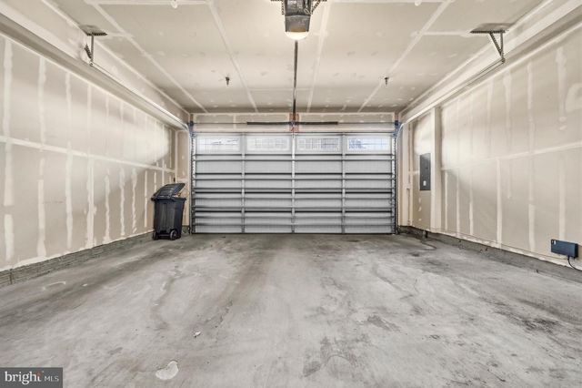 820 S GREENBRIER ST, Arlington, VA 22204