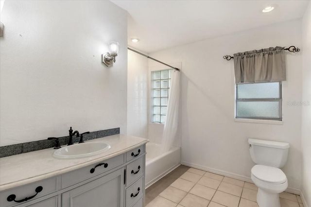 1608 BOB O LINK DRIVE, Venice, FL 34293
