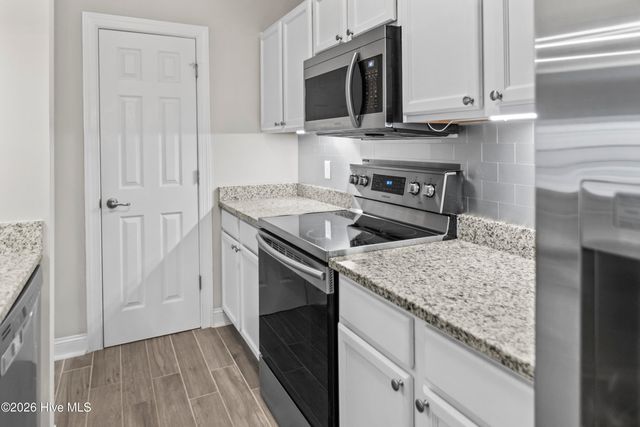 1926 Tara Court 201, Greenville, NC 27858