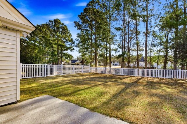 306 Pilothouse Dr., Myrtle Beach, SC 29577