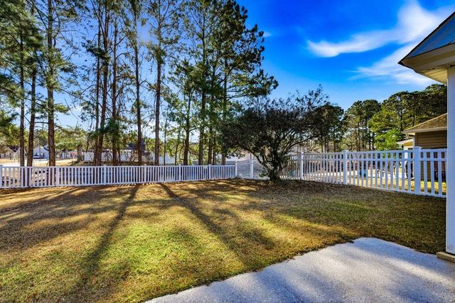 306 Pilothouse Dr., Myrtle Beach, SC 29577