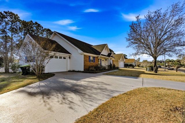 306 Pilothouse Dr., Myrtle Beach, SC 29577