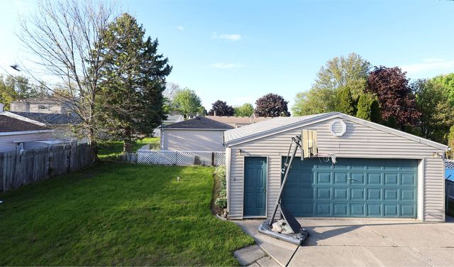 13187 Churchill, Sterling Heights, MI 48313