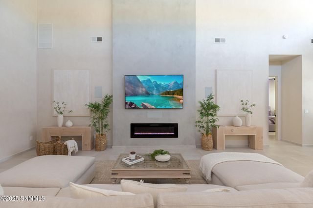 4387 Nambe Arc, Las Cruces, NM 88011