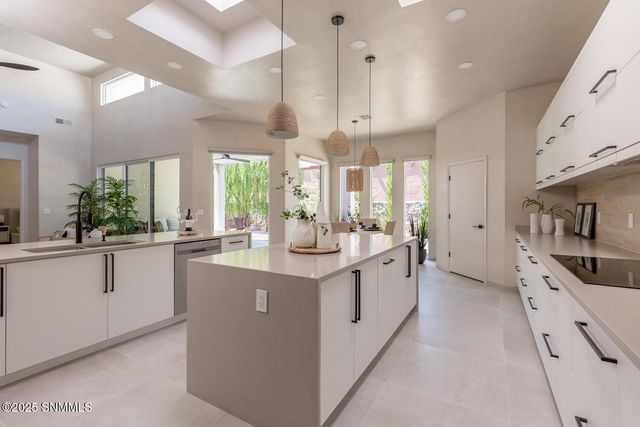 4387 Nambe Arc, Las Cruces, NM 88011