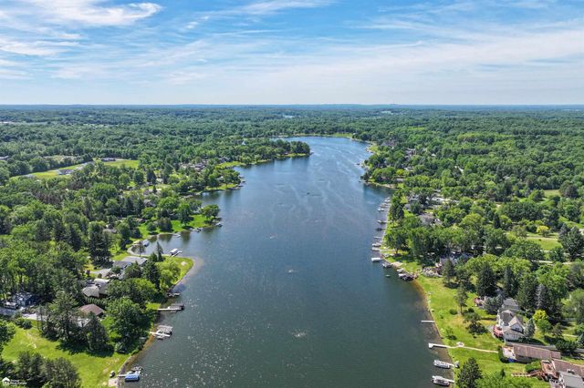 6300 Bullard Road, Fenton, MI 48430