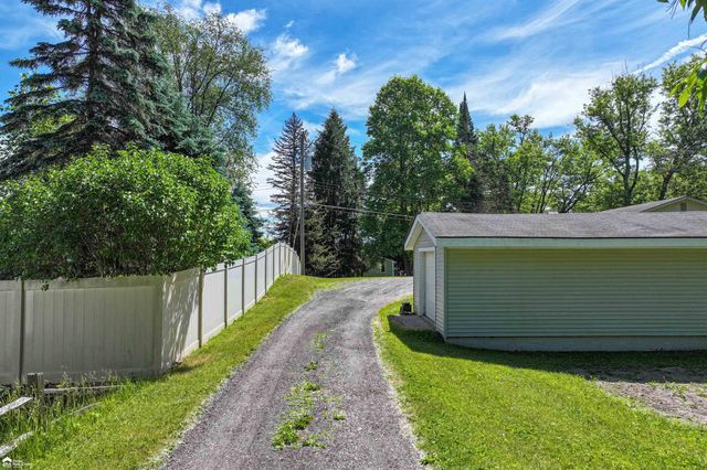 6300 Bullard Road, Fenton, MI 48430