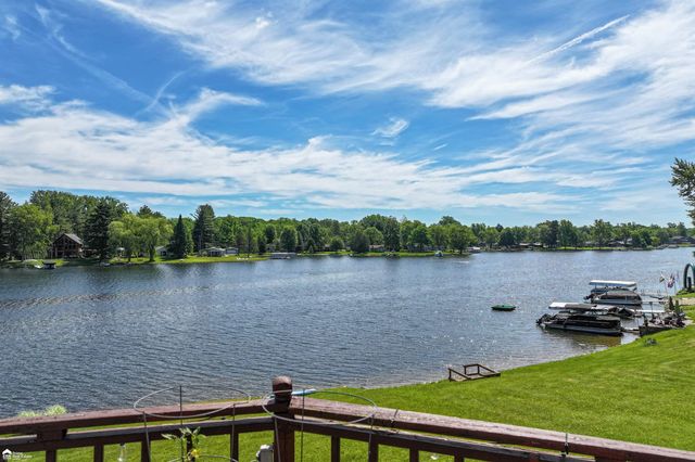 6300 Bullard Road, Fenton, MI 48430