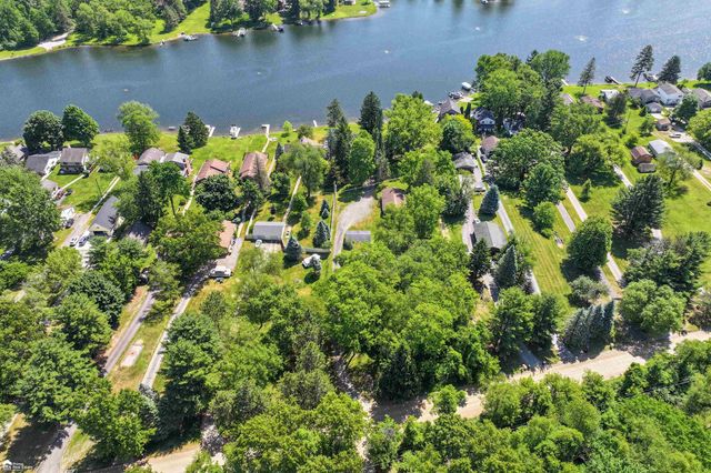 6300 Bullard Road, Fenton, MI 48430