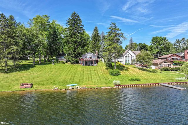 6300 Bullard Road, Fenton, MI 48430