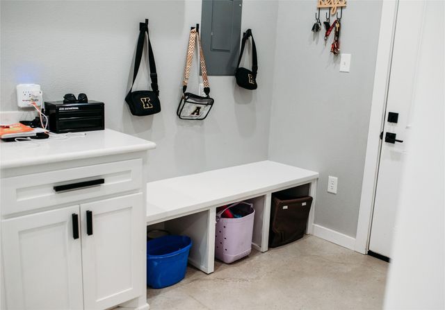 208 Chicken Field Road, Whitewright, TX 75491