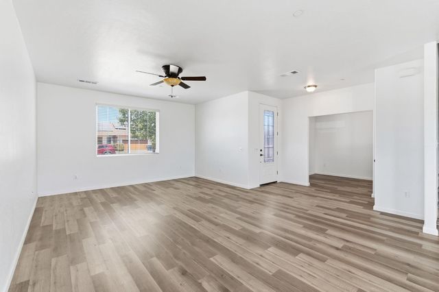 1443 Sidonia Street, Hanford, CA 93230