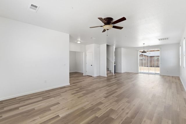 1443 Sidonia Street, Hanford, CA 93230