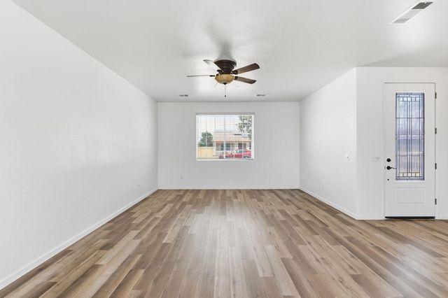 1443 Sidonia Street, Hanford, CA 93230