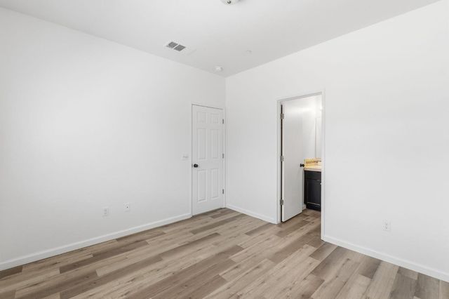 1443 Sidonia Street, Hanford, CA 93230