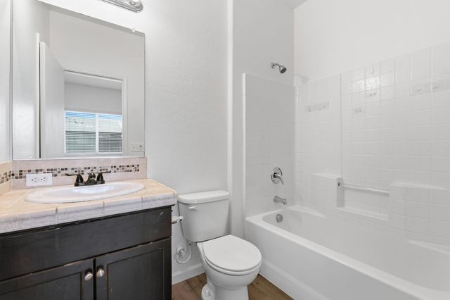 1443 Sidonia Street, Hanford, CA 93230