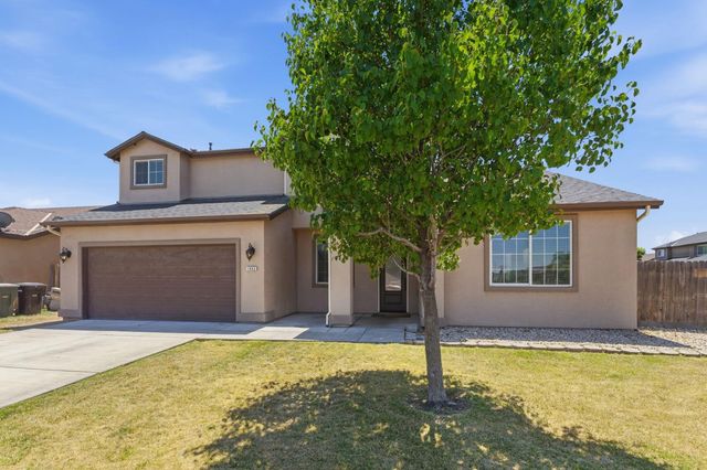 1443 Sidonia Street, Hanford, CA 93230