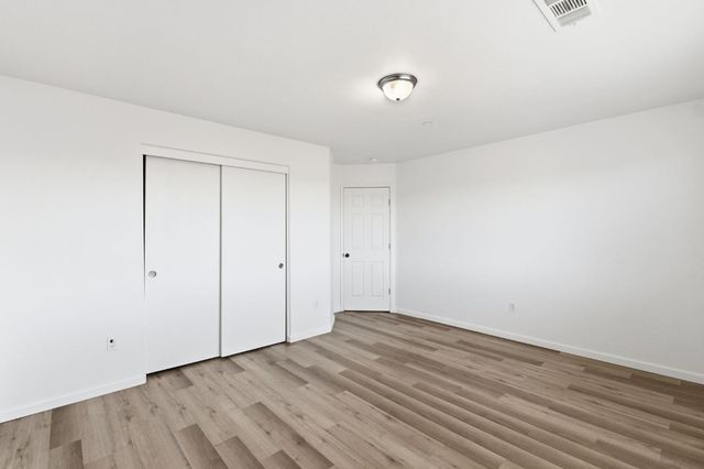 1443 Sidonia Street, Hanford, CA 93230