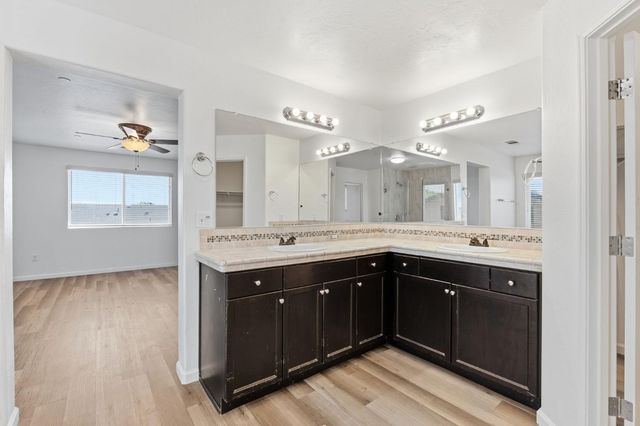 1443 Sidonia Street, Hanford, CA 93230