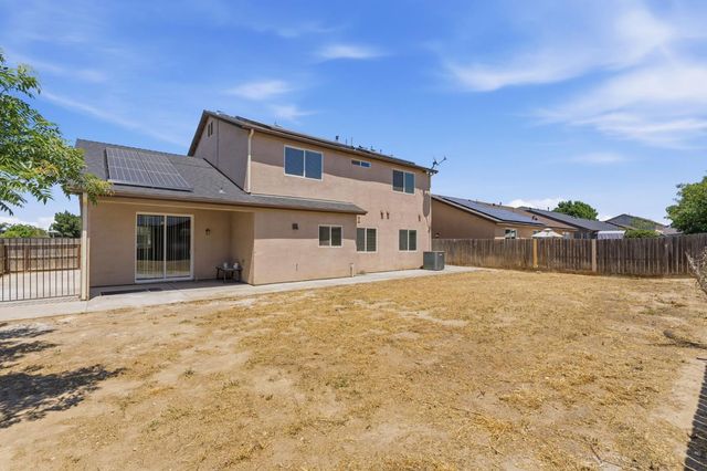 1443 Sidonia Street, Hanford, CA 93230