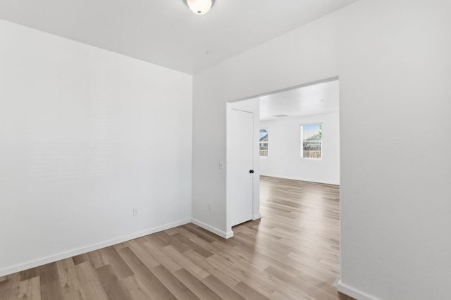 1443 Sidonia Street, Hanford, CA 93230