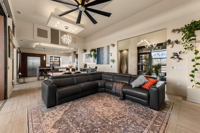 10434 Amara Vista Court NE, Albuquerque, NM 87113