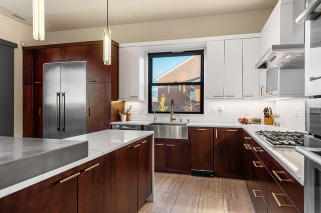 10434 Amara Vista Court NE, Albuquerque, NM 87113