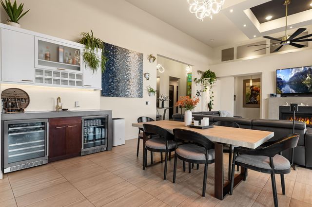 10434 Amara Vista Court NE, Albuquerque, NM 87113