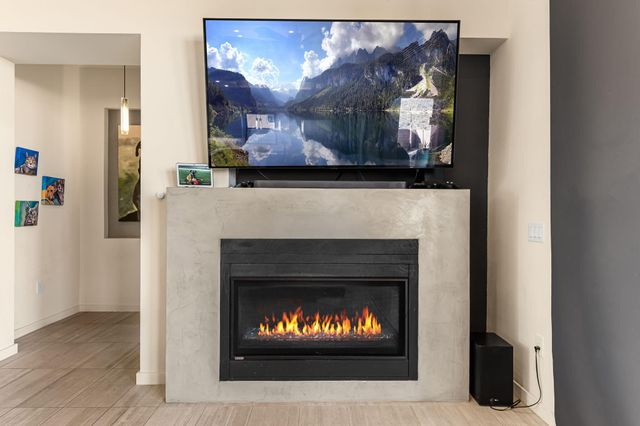 10434 Amara Vista Court NE, Albuquerque, NM 87113