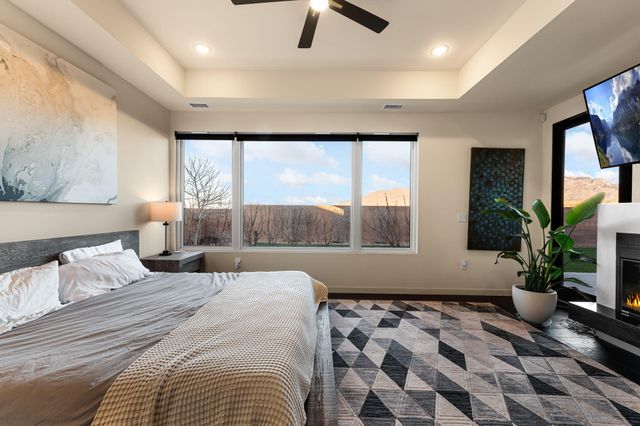 10434 Amara Vista Court NE, Albuquerque, NM 87113