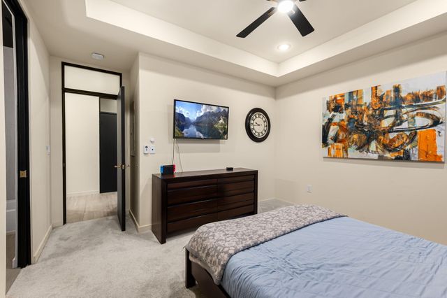 10434 Amara Vista Court NE, Albuquerque, NM 87113