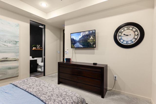 10434 Amara Vista Court NE, Albuquerque, NM 87113