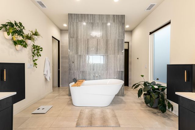 10434 Amara Vista Court NE, Albuquerque, NM 87113