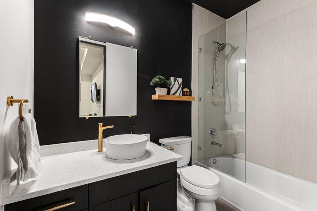 10434 Amara Vista Court NE, Albuquerque, NM 87113