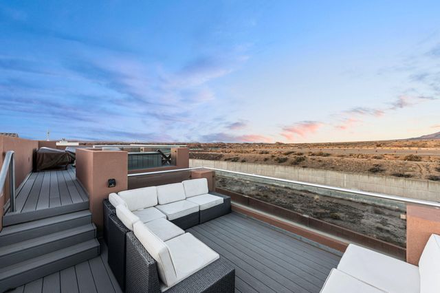 10434 Amara Vista Court NE, Albuquerque, NM 87113