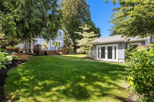 2442 6th W, Seattle, WA 98119