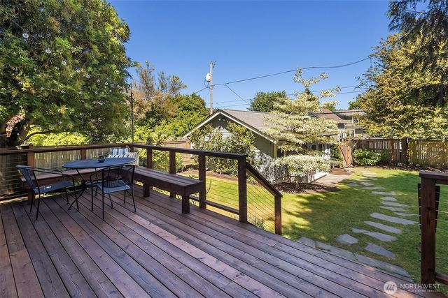 2442 6th W, Seattle, WA 98119