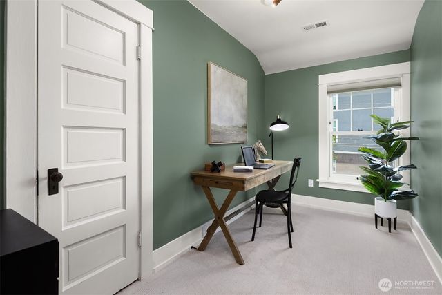 2442 6th W, Seattle, WA 98119