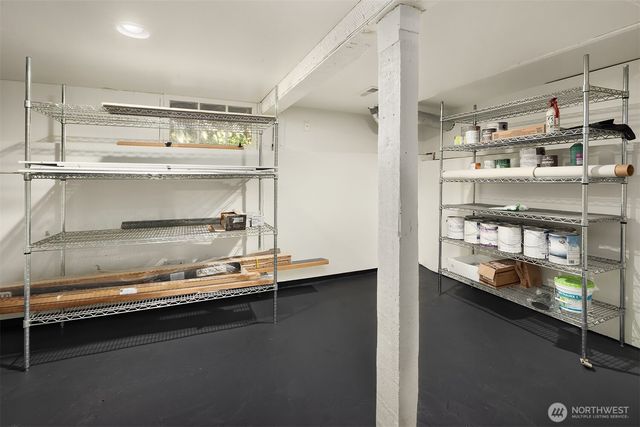 2442 6th W, Seattle, WA 98119